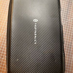 Roronoes Carbon Fiber Electronics Case - Black